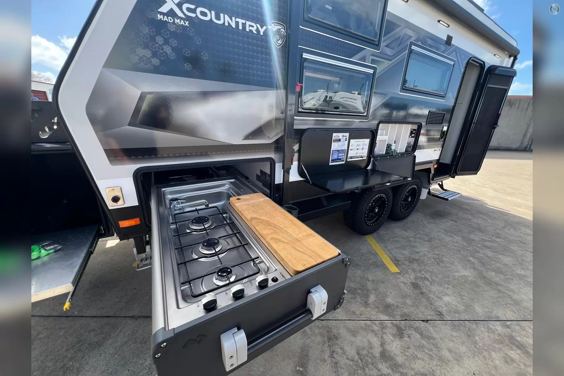 Exterior Slider Image