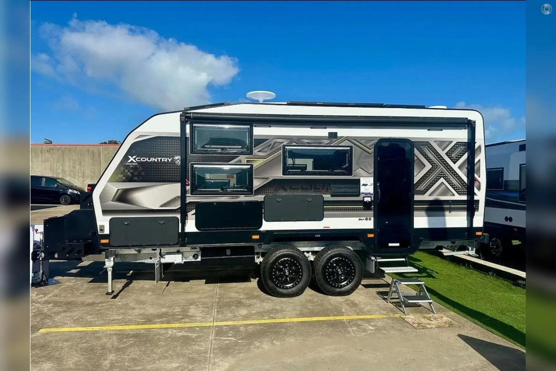 Exterior Slider Image