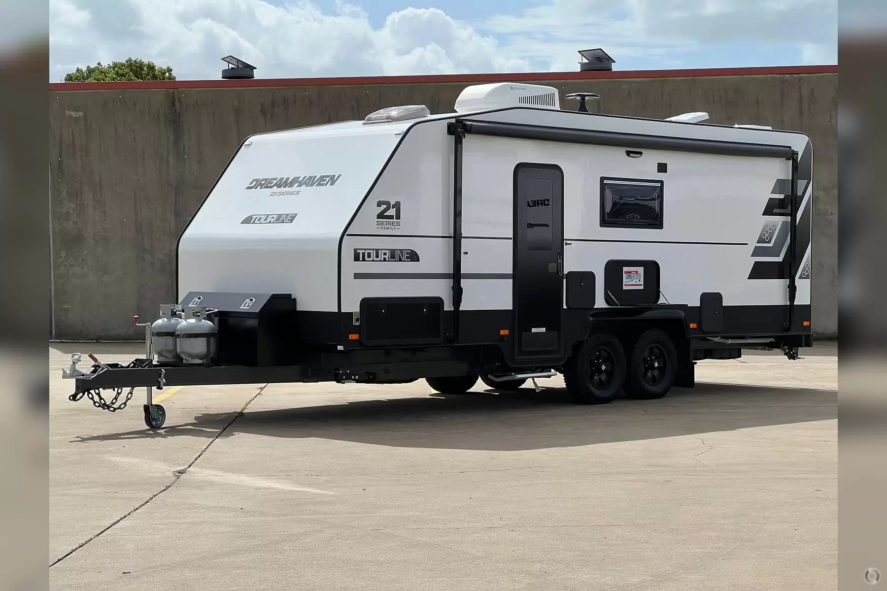 Exterior Slider Image