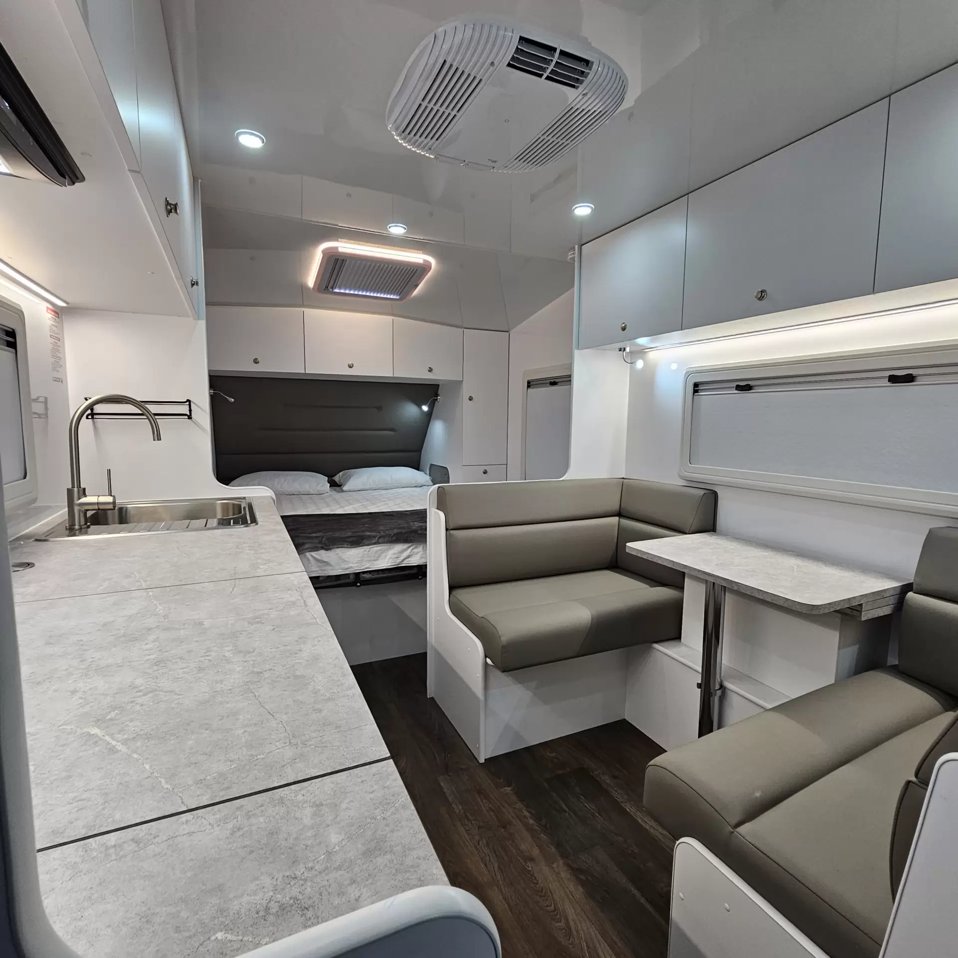 2025 DREAMHAVEN 19 Series Tourline Image