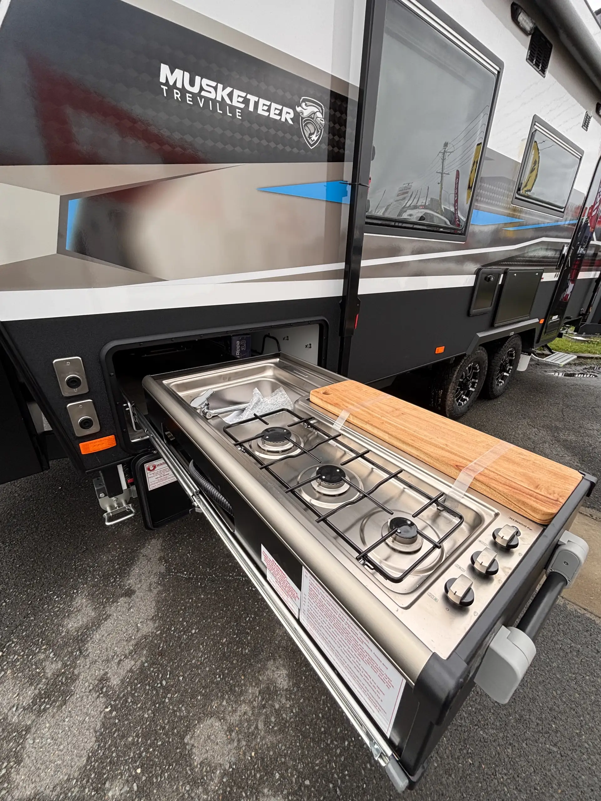 Exterior Slider Image
