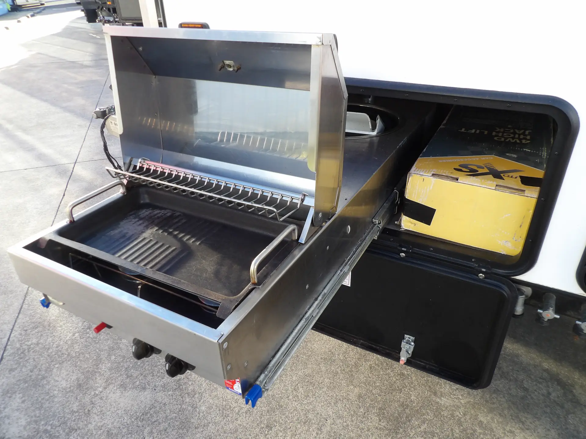 Exterior Slider Image