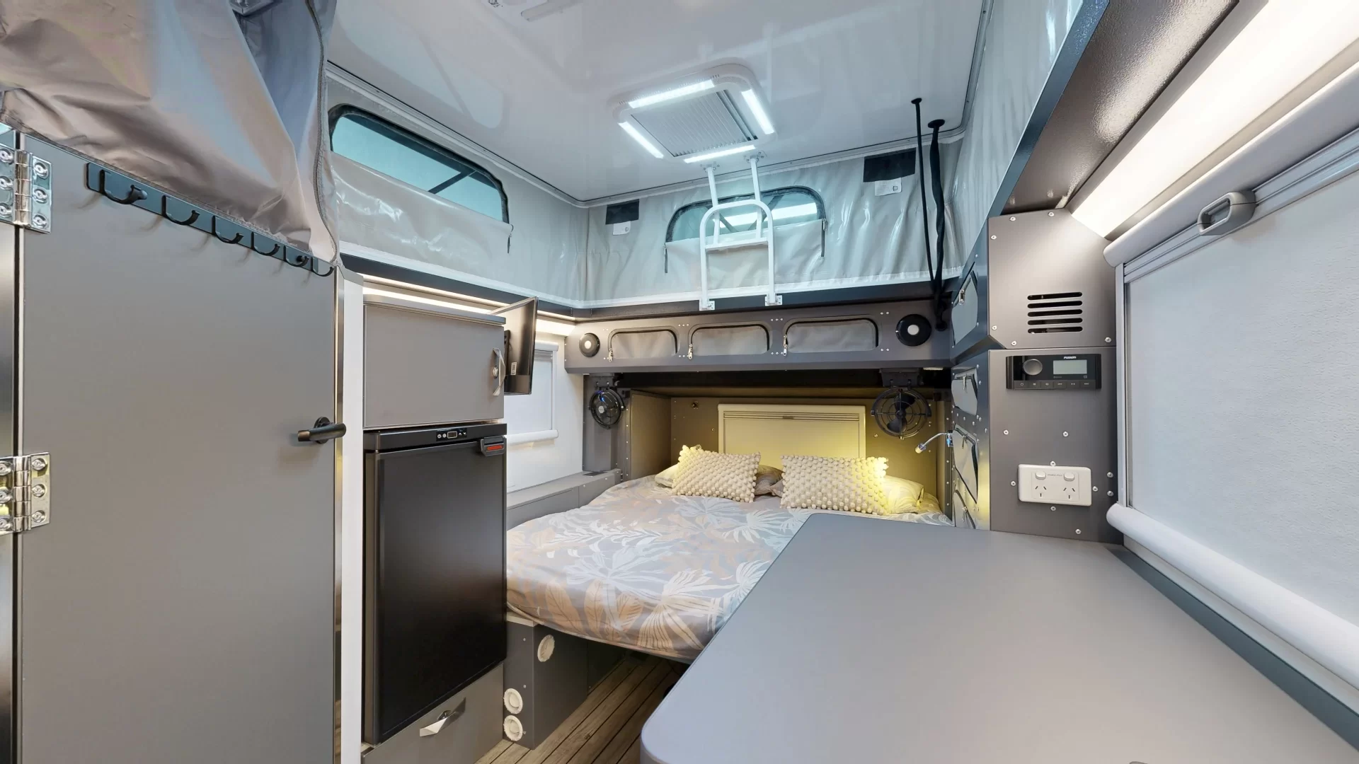 Interior photo 1