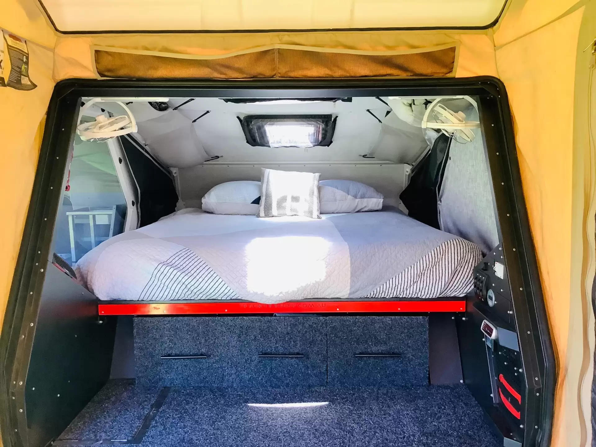 Caravan Exterior