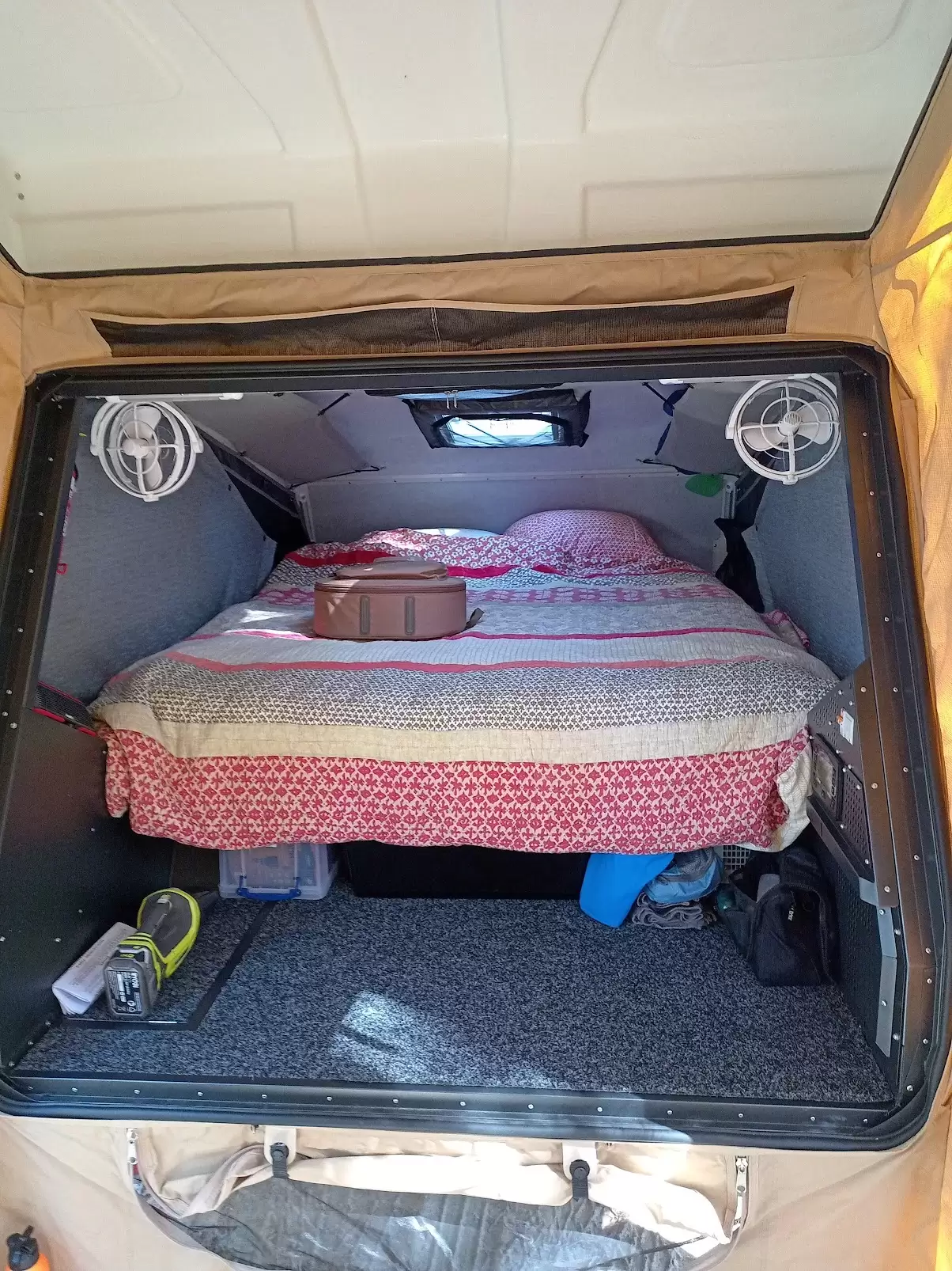 Caravan Exterior
