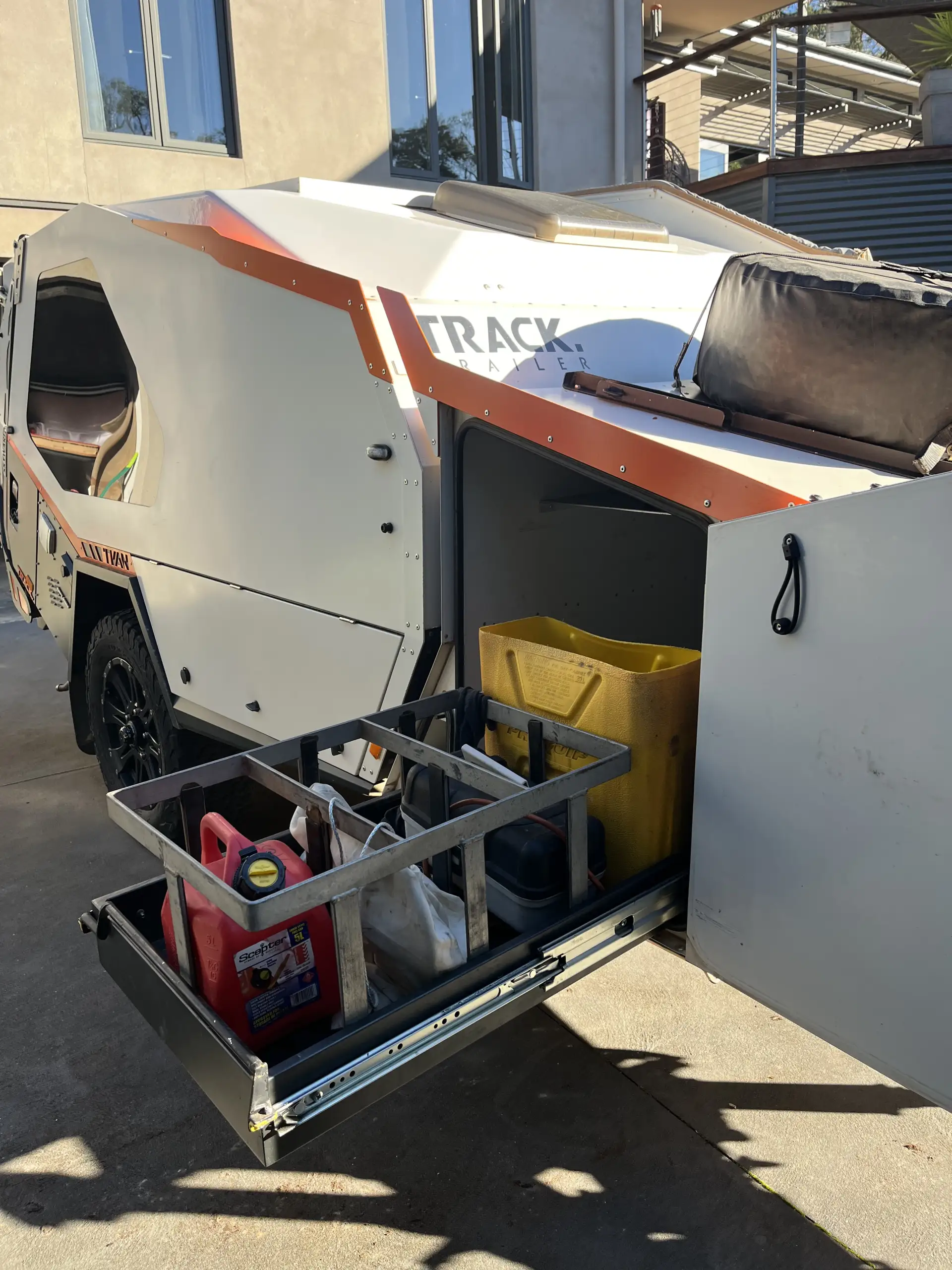 Caravan Exterior
