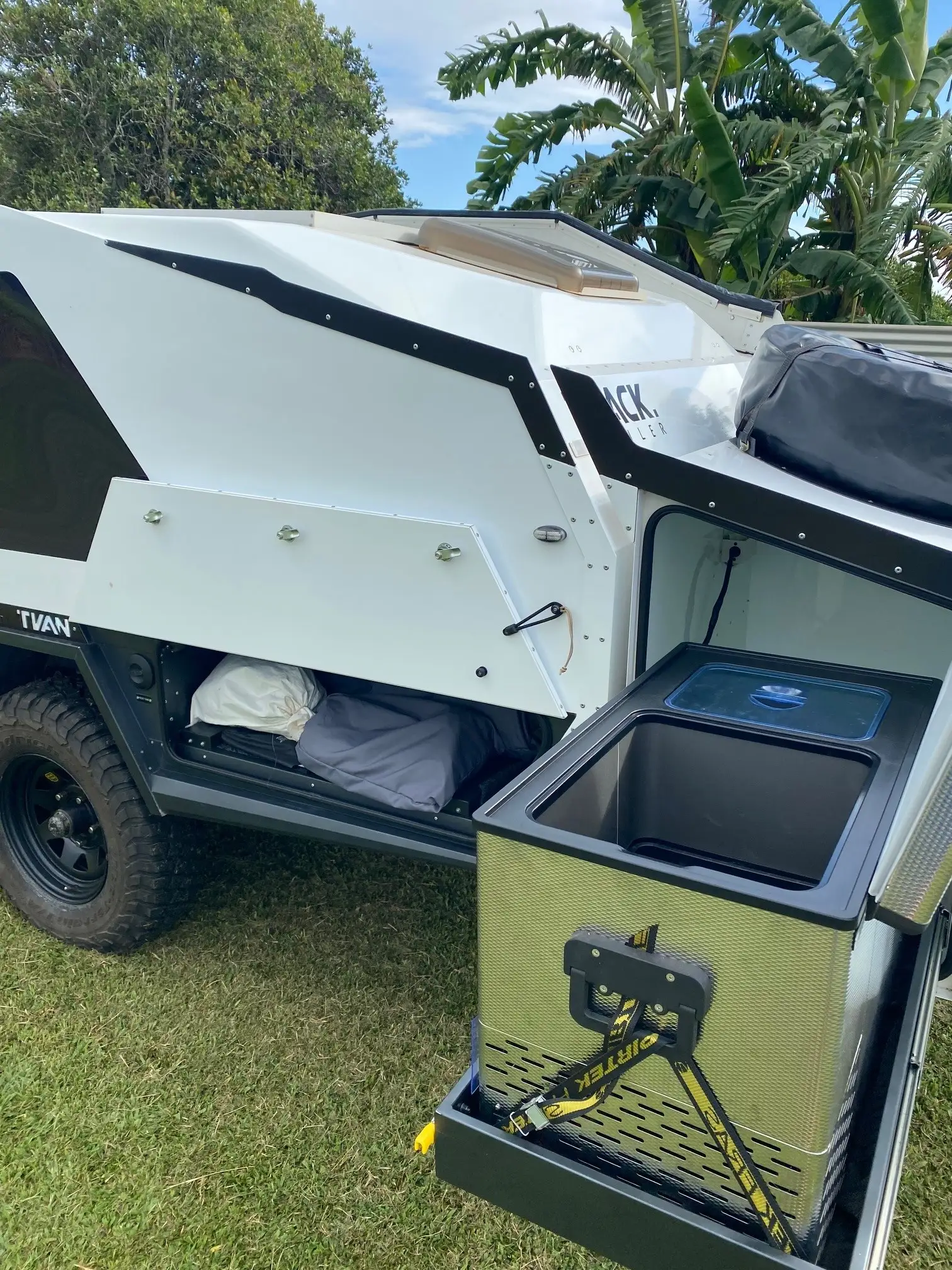 Caravan Exterior