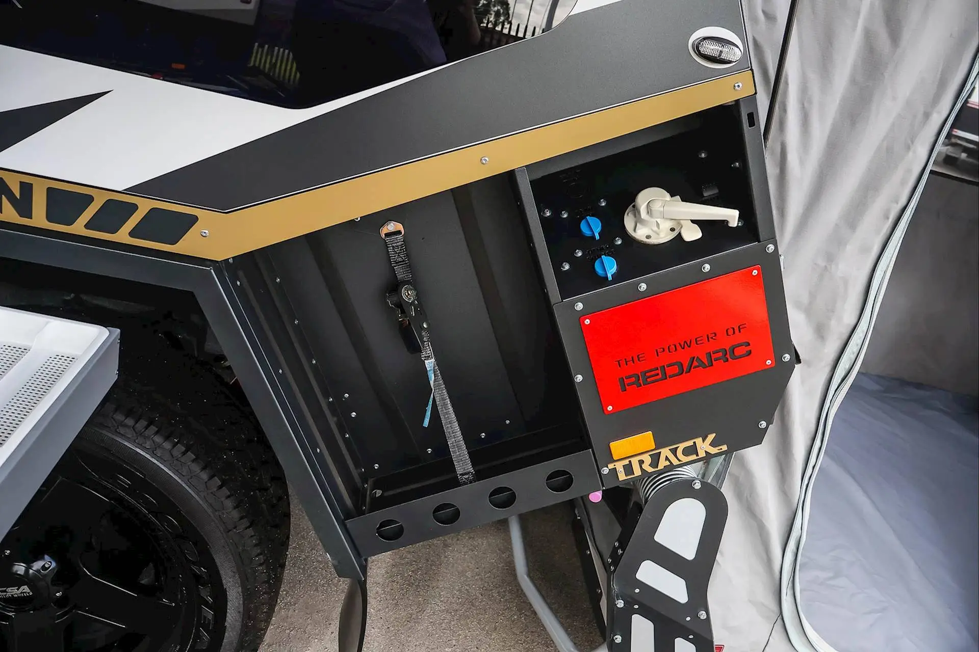 Caravan Exterior