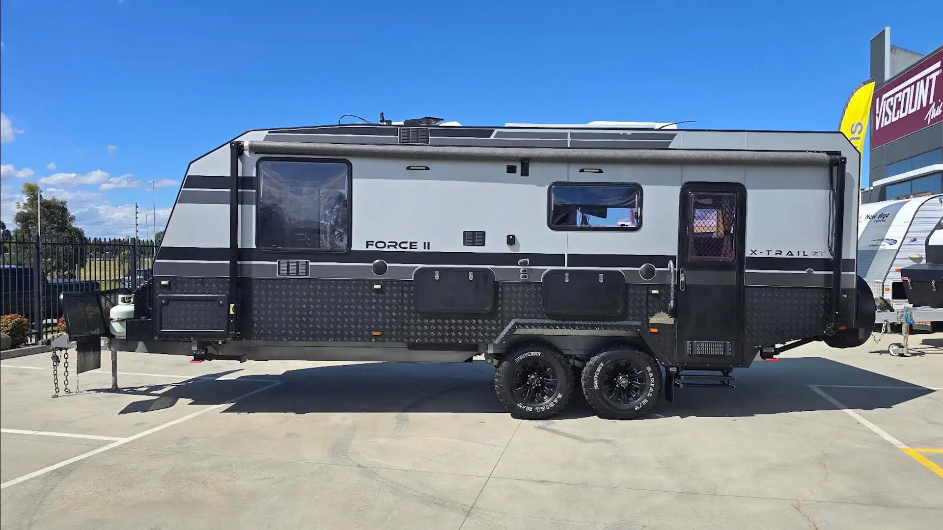 USED 2018 KOKODA FORCE 11 X TRAIL GT 22FT