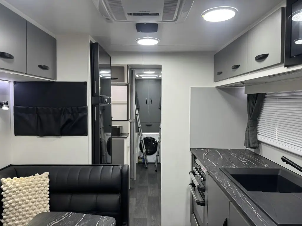 Caravan Gallery Image 3