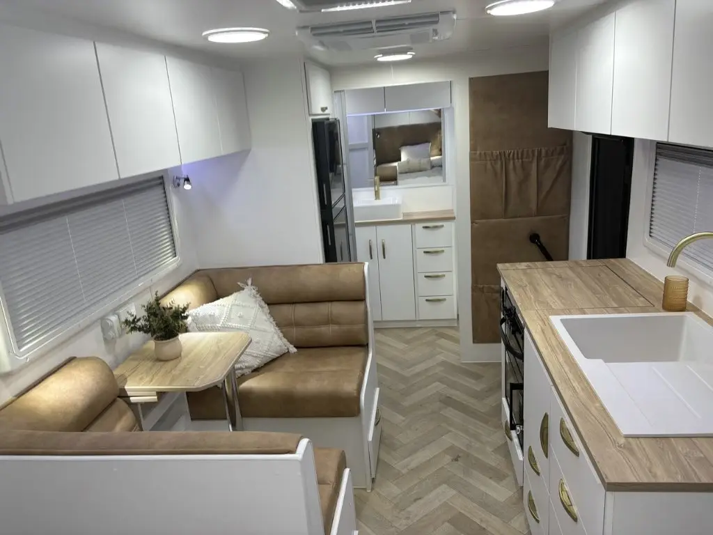 Caravan Gallery Image 4