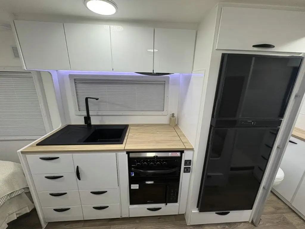 Caravan Gallery Image 7