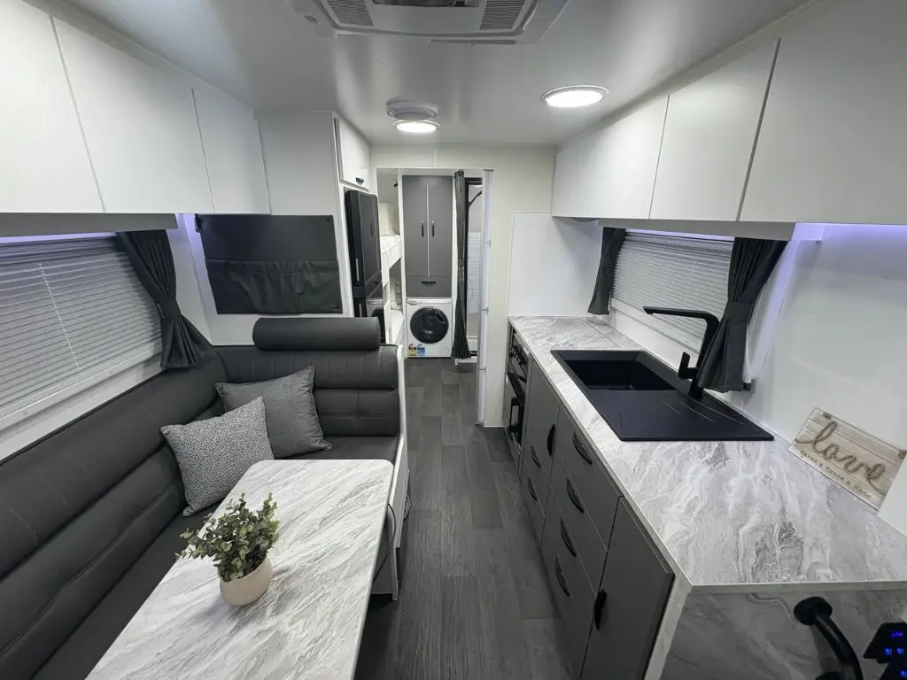 Caravan Gallery Image 3