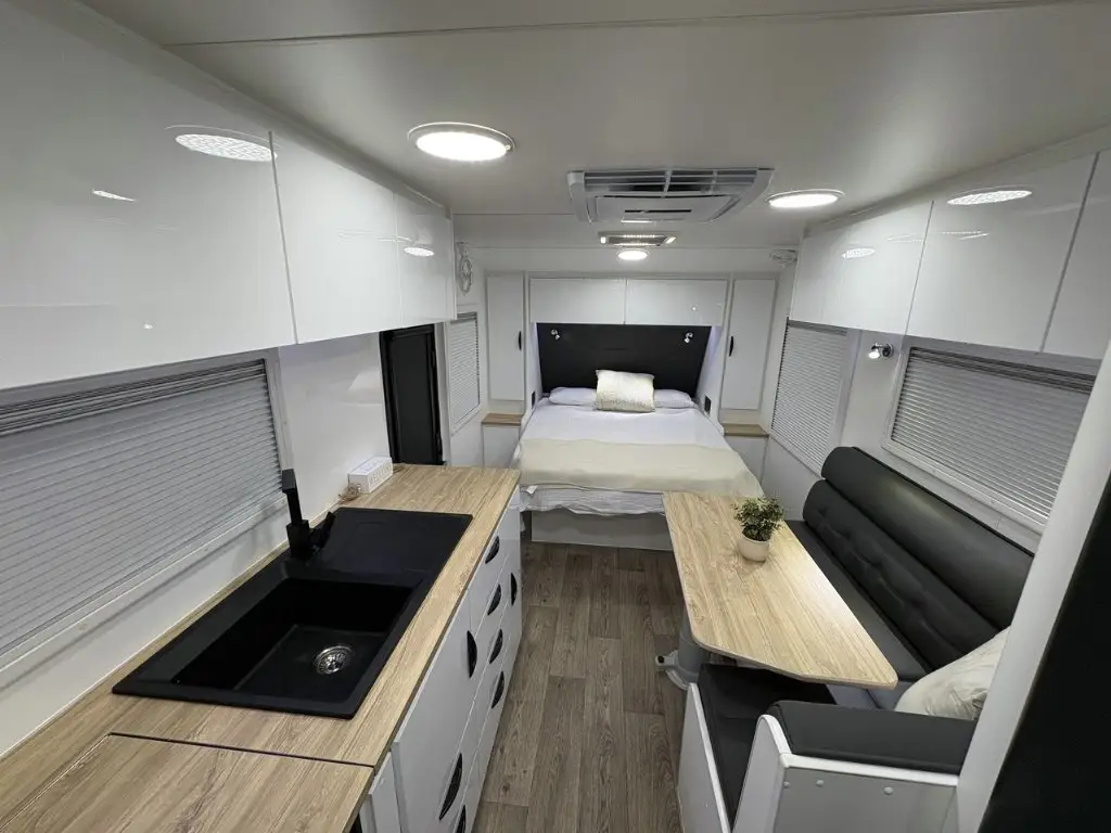 Caravan Gallery Image 3