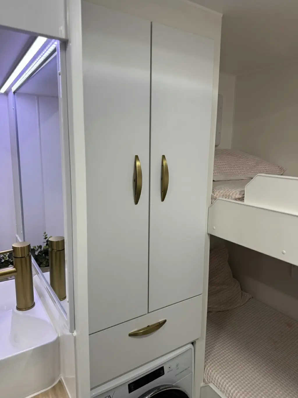 Caravan Gallery Image 36