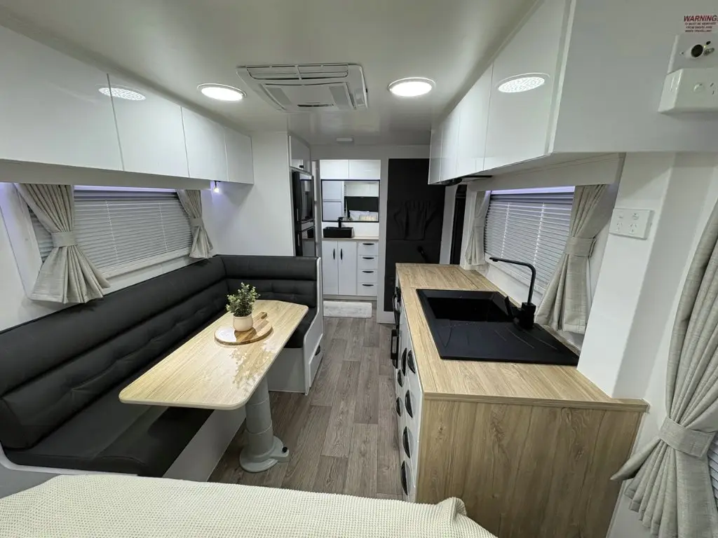 Caravan Gallery Image 3