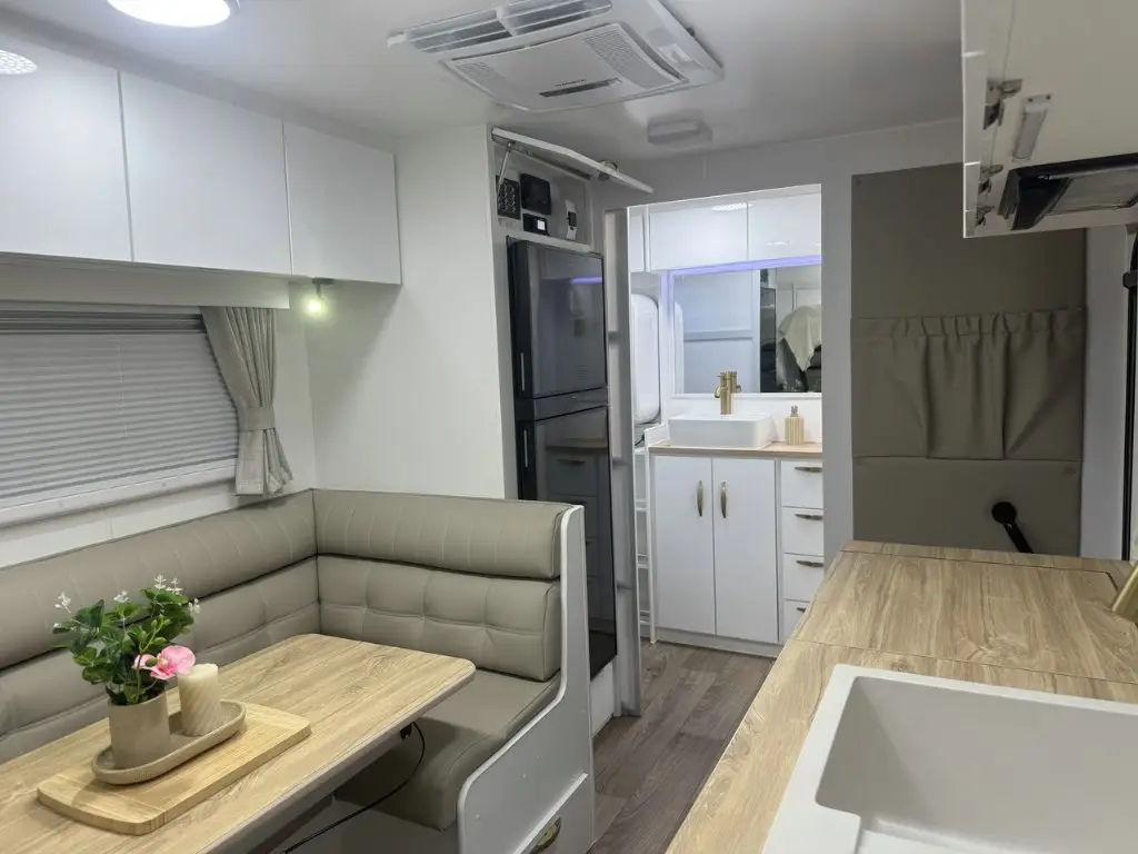 Caravan Gallery Image 3