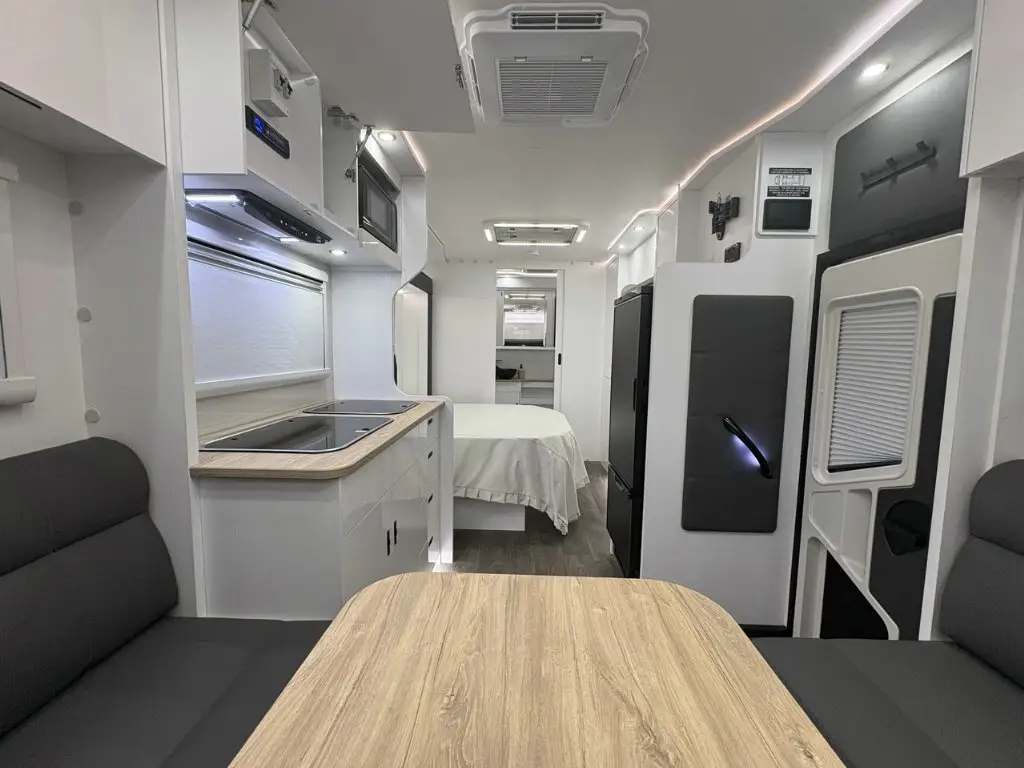 Caravan Gallery Image 3
