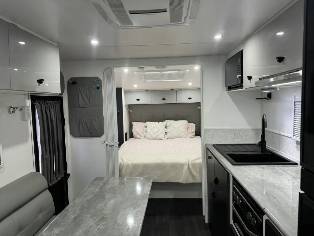 Caravan Gallery Image 3