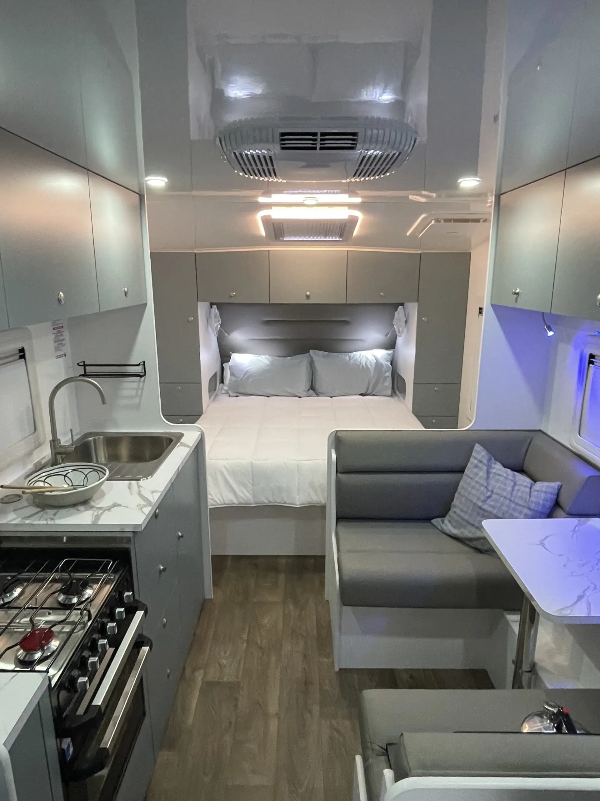2026 Dreamhaven SuperX 18 Series Image