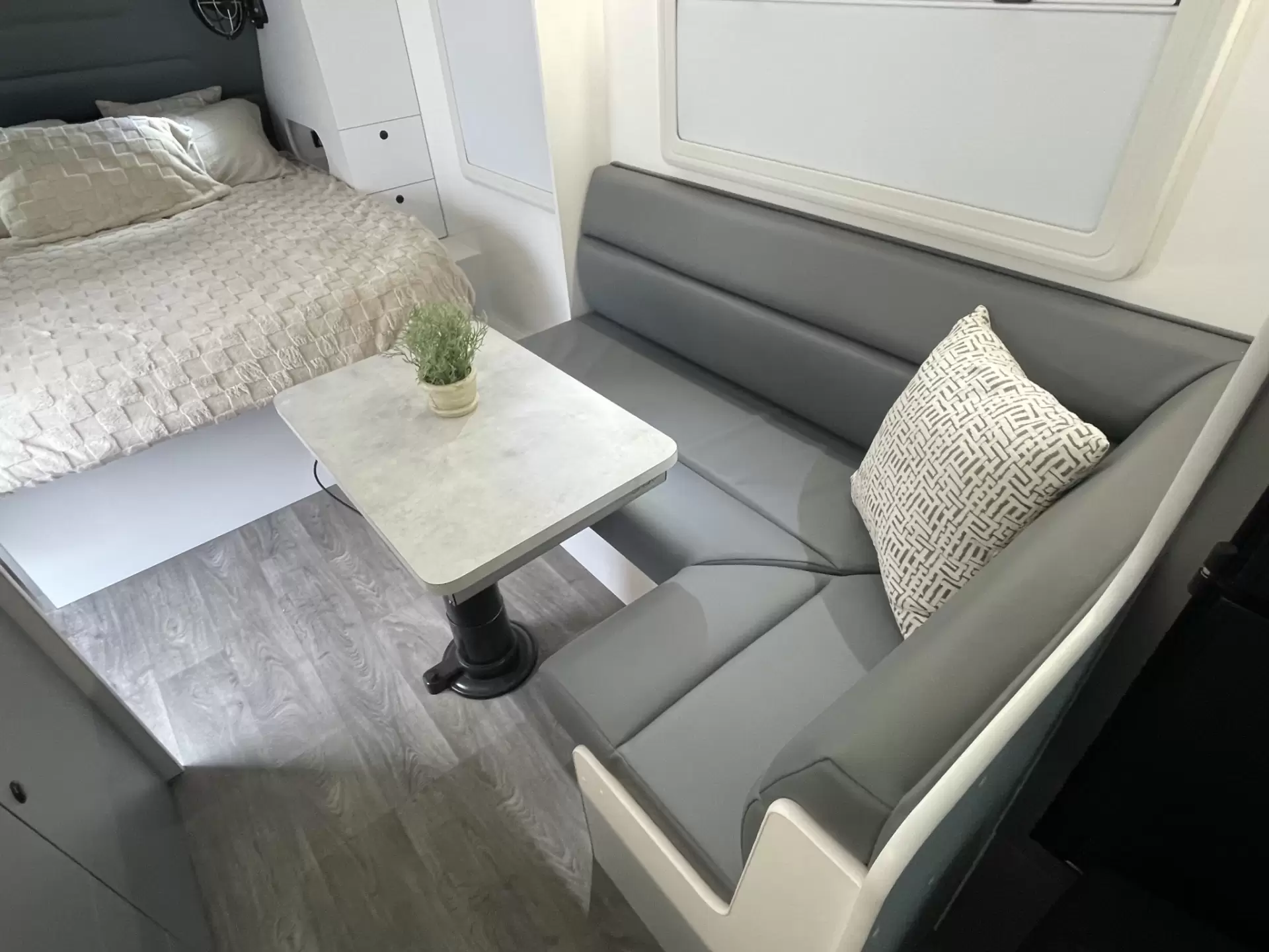 2026 Dreamhaven SuperX 21 Series Family 3 Bunk Image