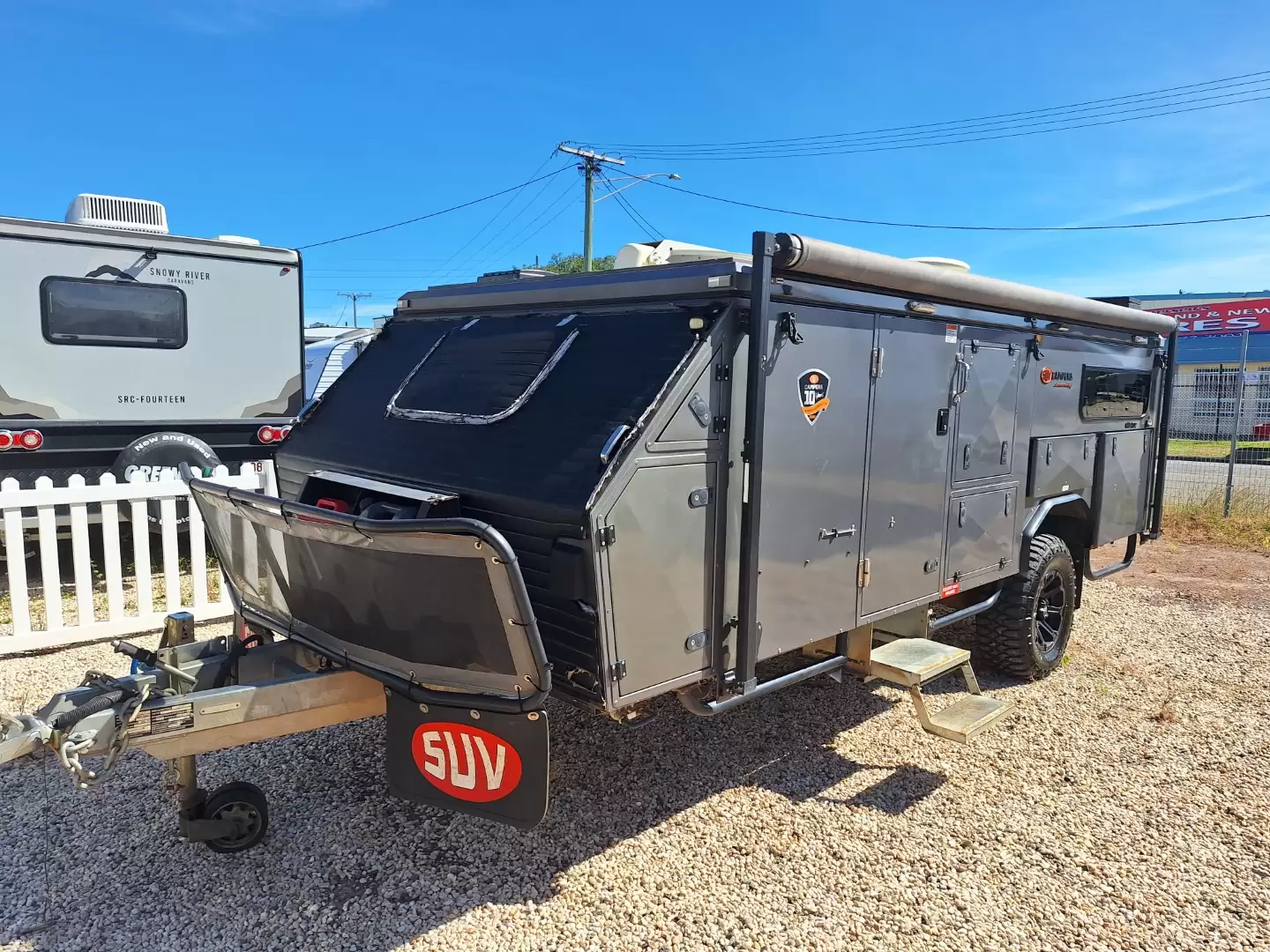 SAHARA SUV - NAVIGATOR