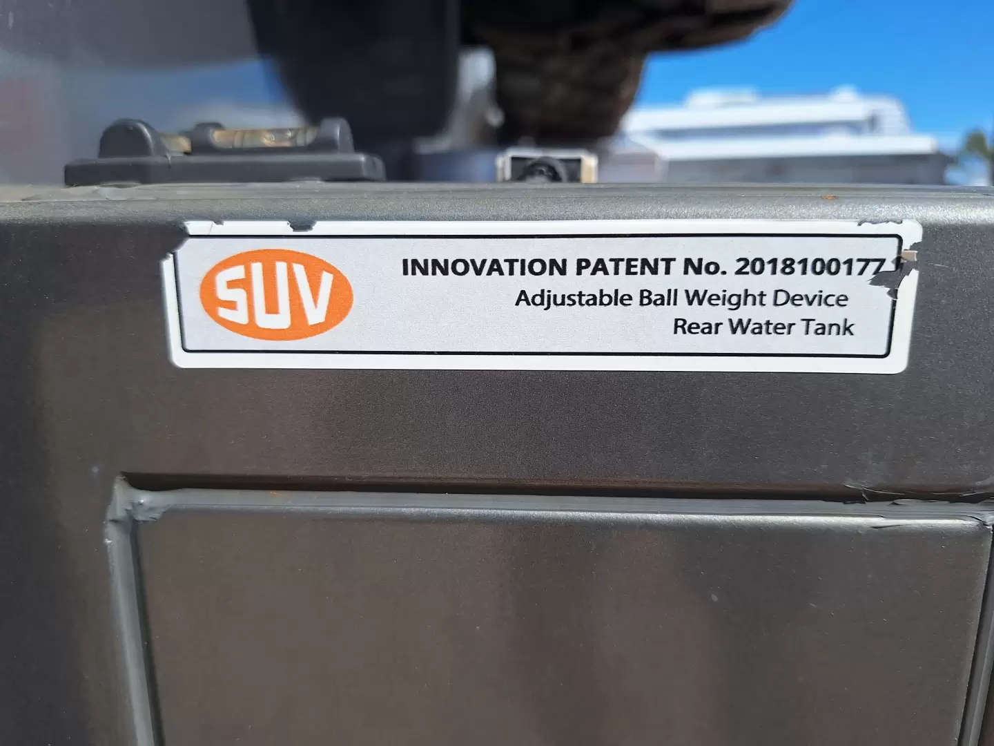 SAHARA SUV - NAVIGATOR