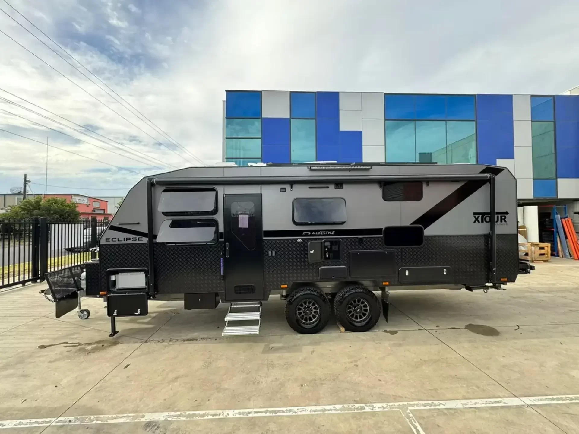 Caravan Exterior