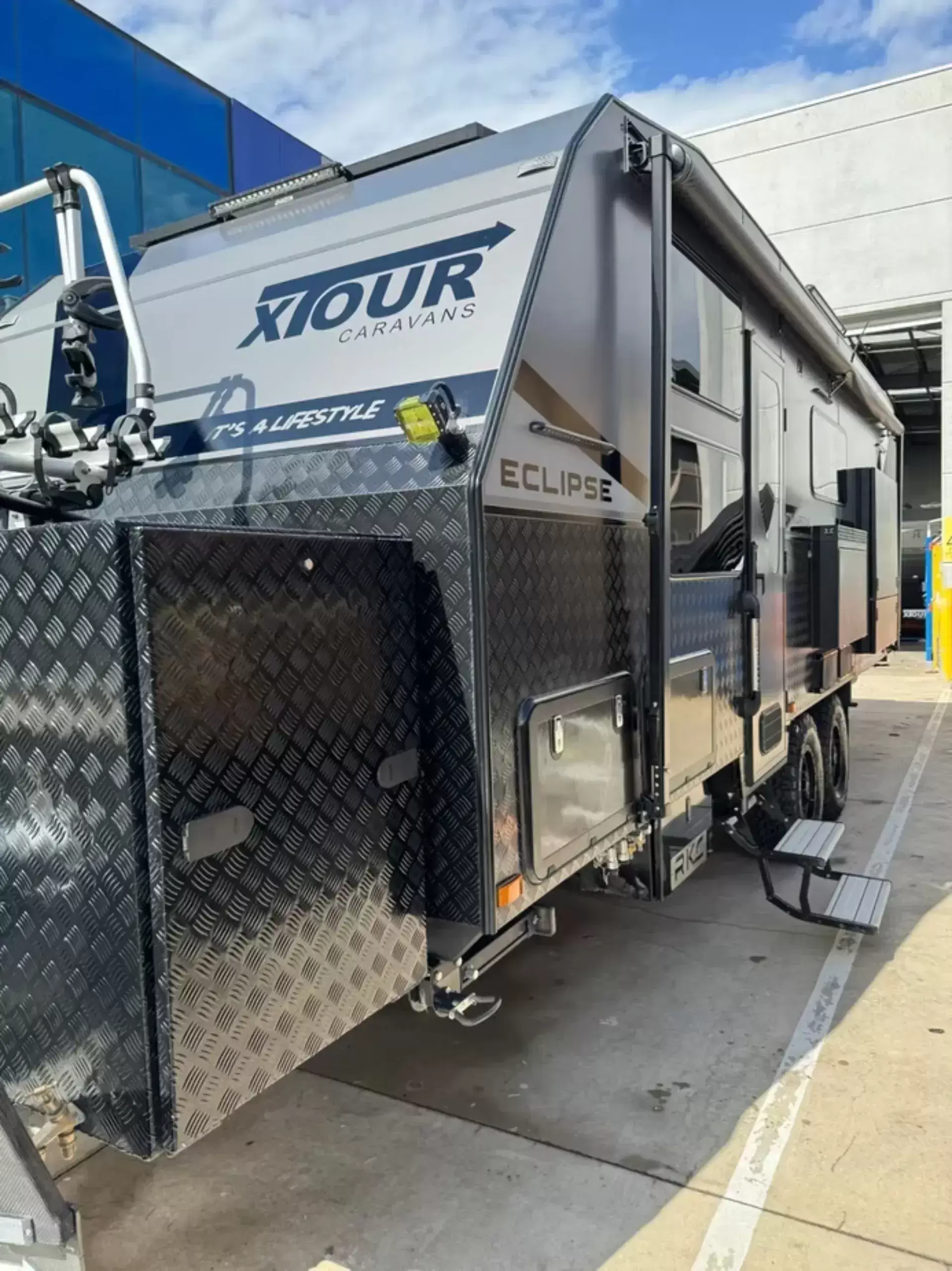 Caravan Exterior