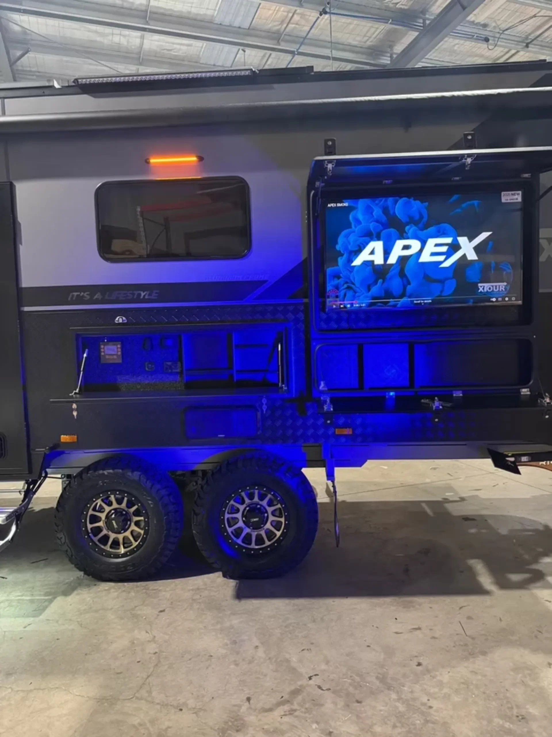 Caravan Exterior