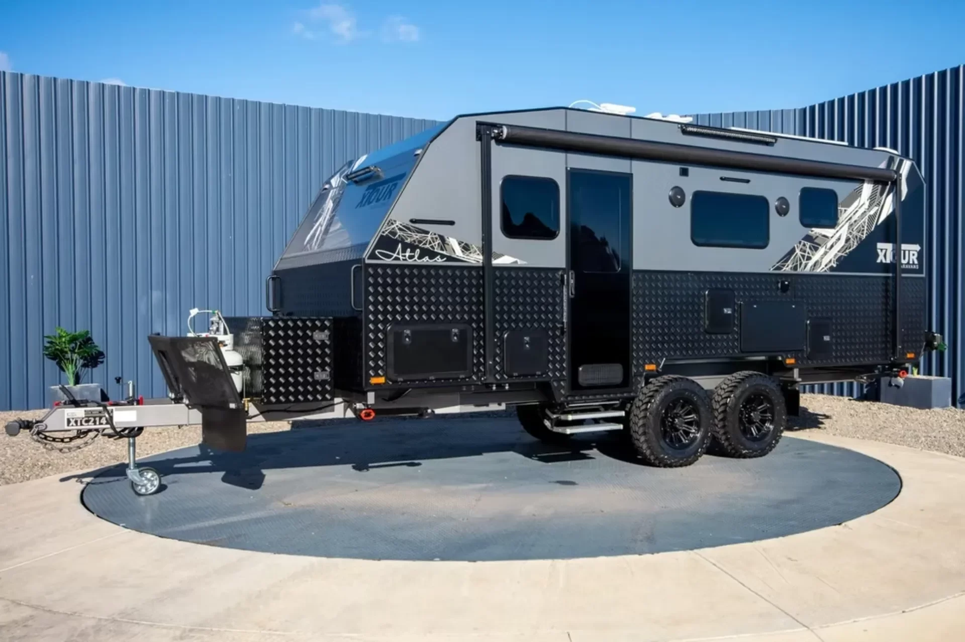 Caravan Exterior