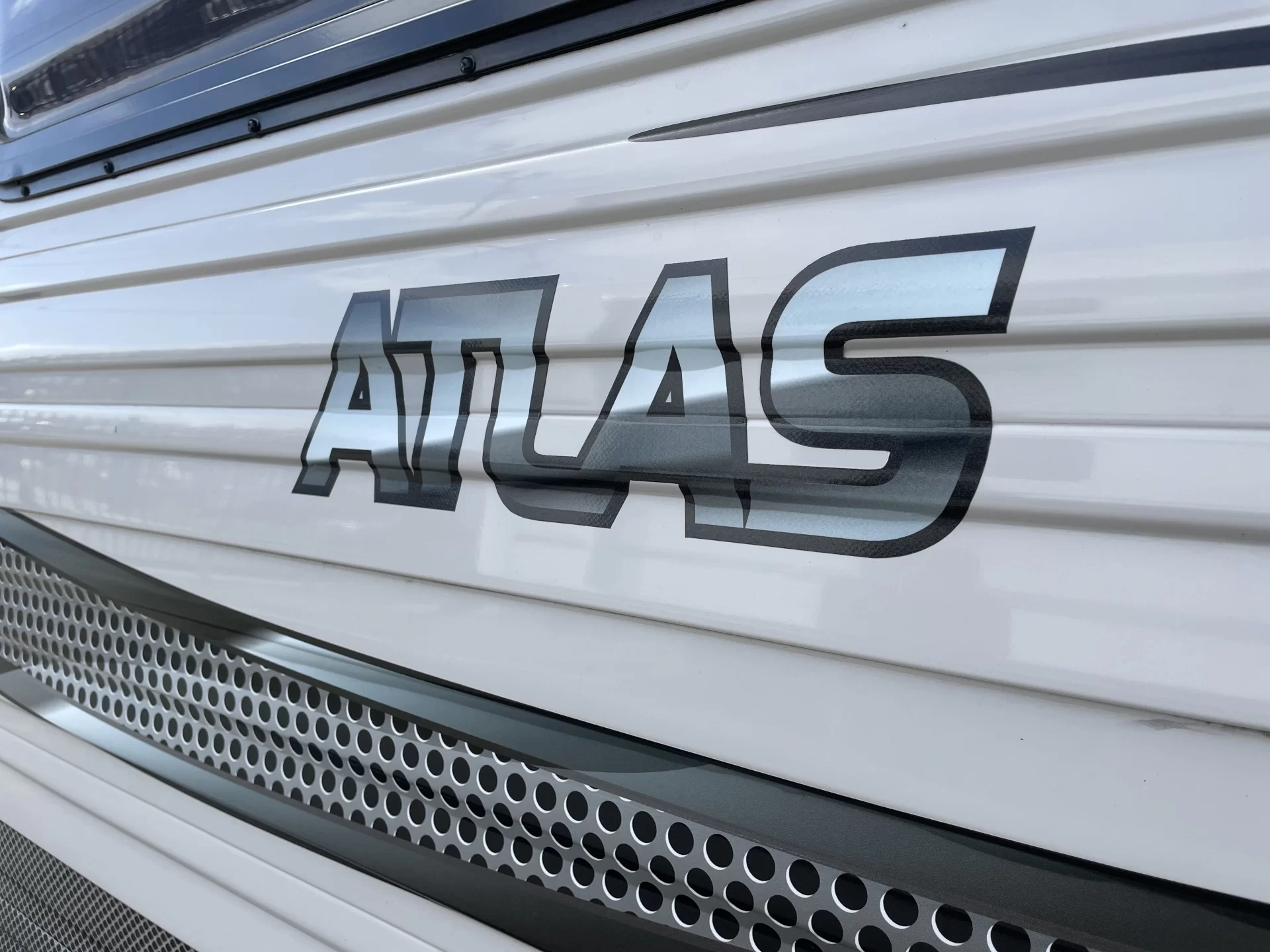 Atlas 522 Single Beds