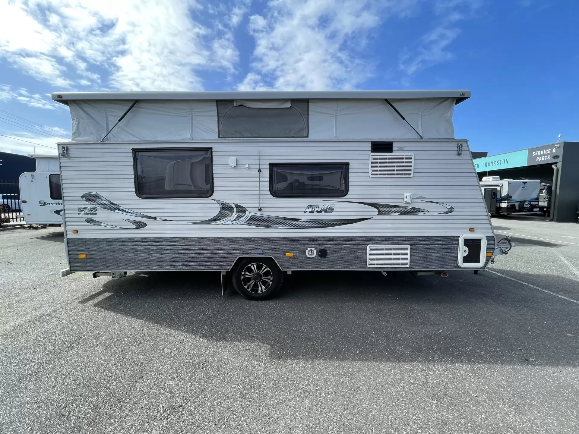 Atlas 522 Single Beds