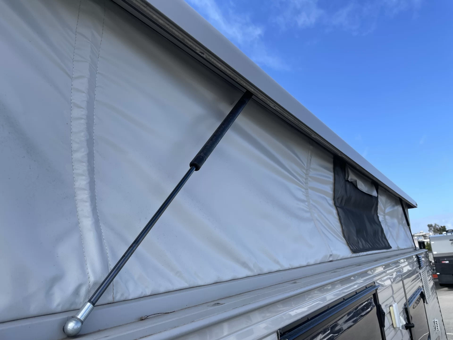 Atlas 522 Single Beds