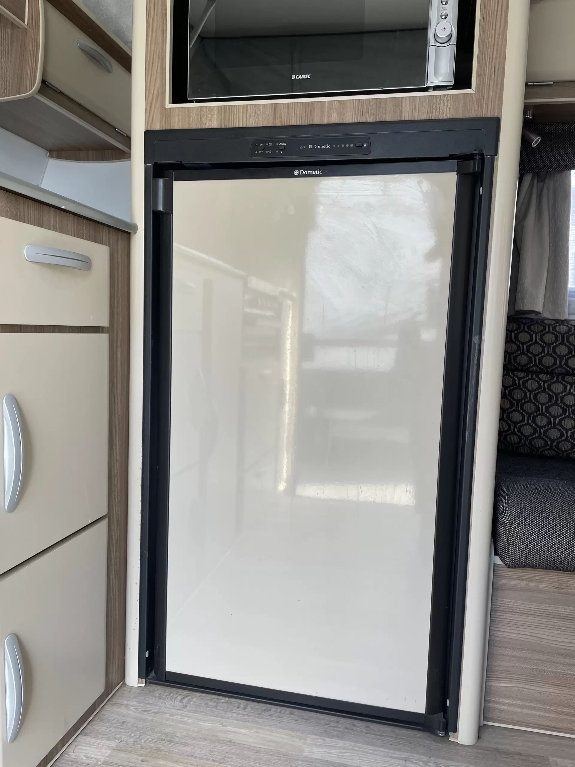 Atlas 522 Single Beds