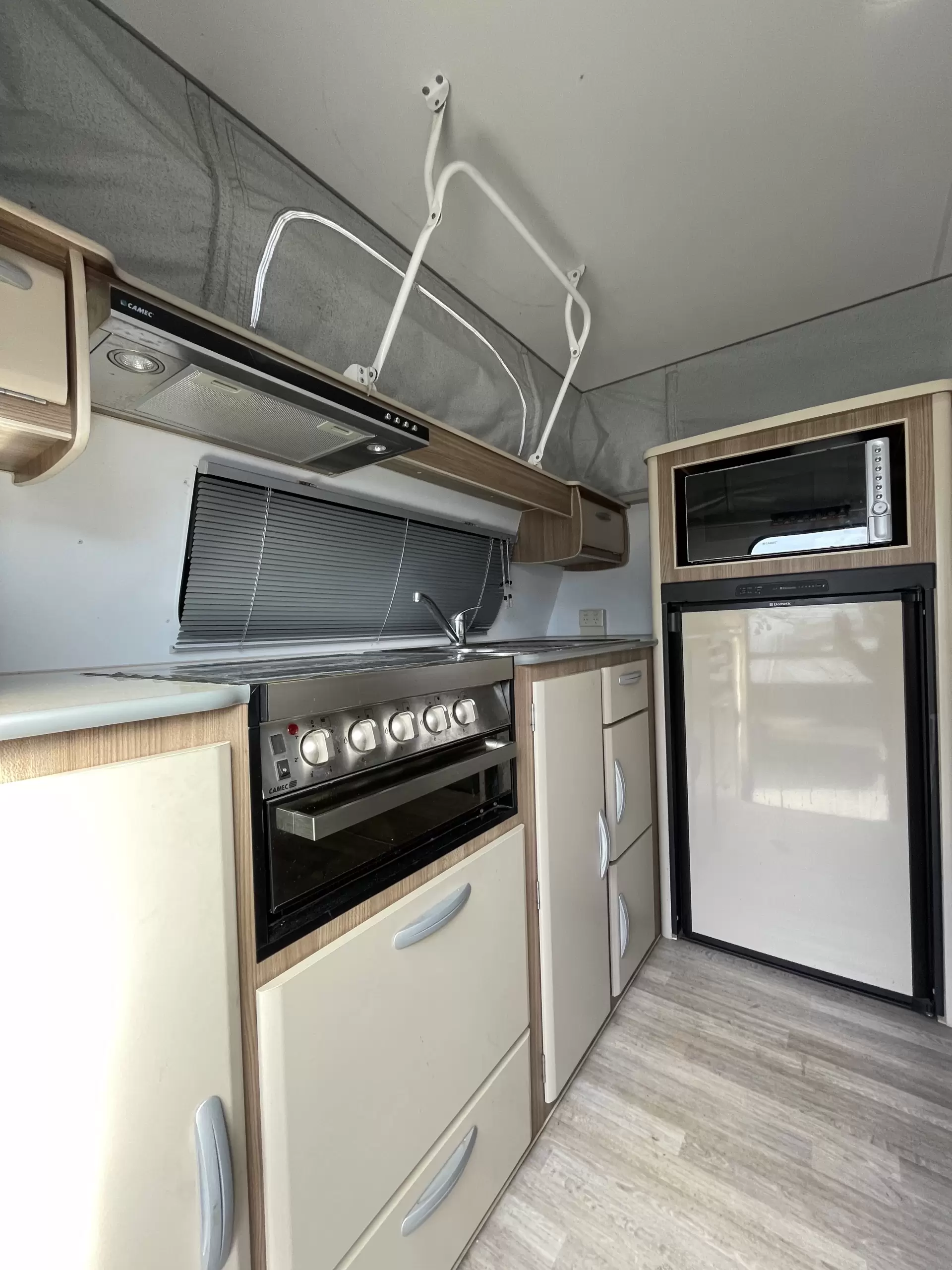 Atlas 522 Single Beds