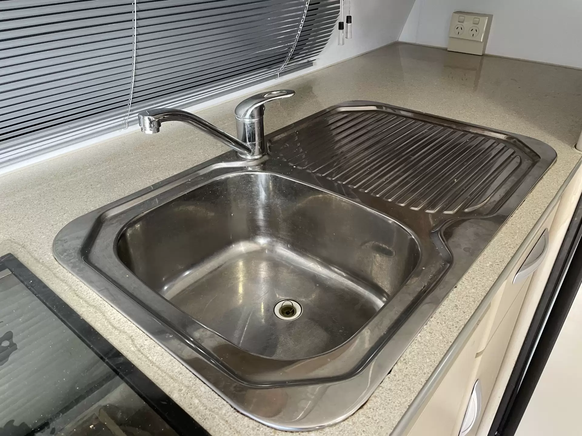 Atlas 522 Single Beds