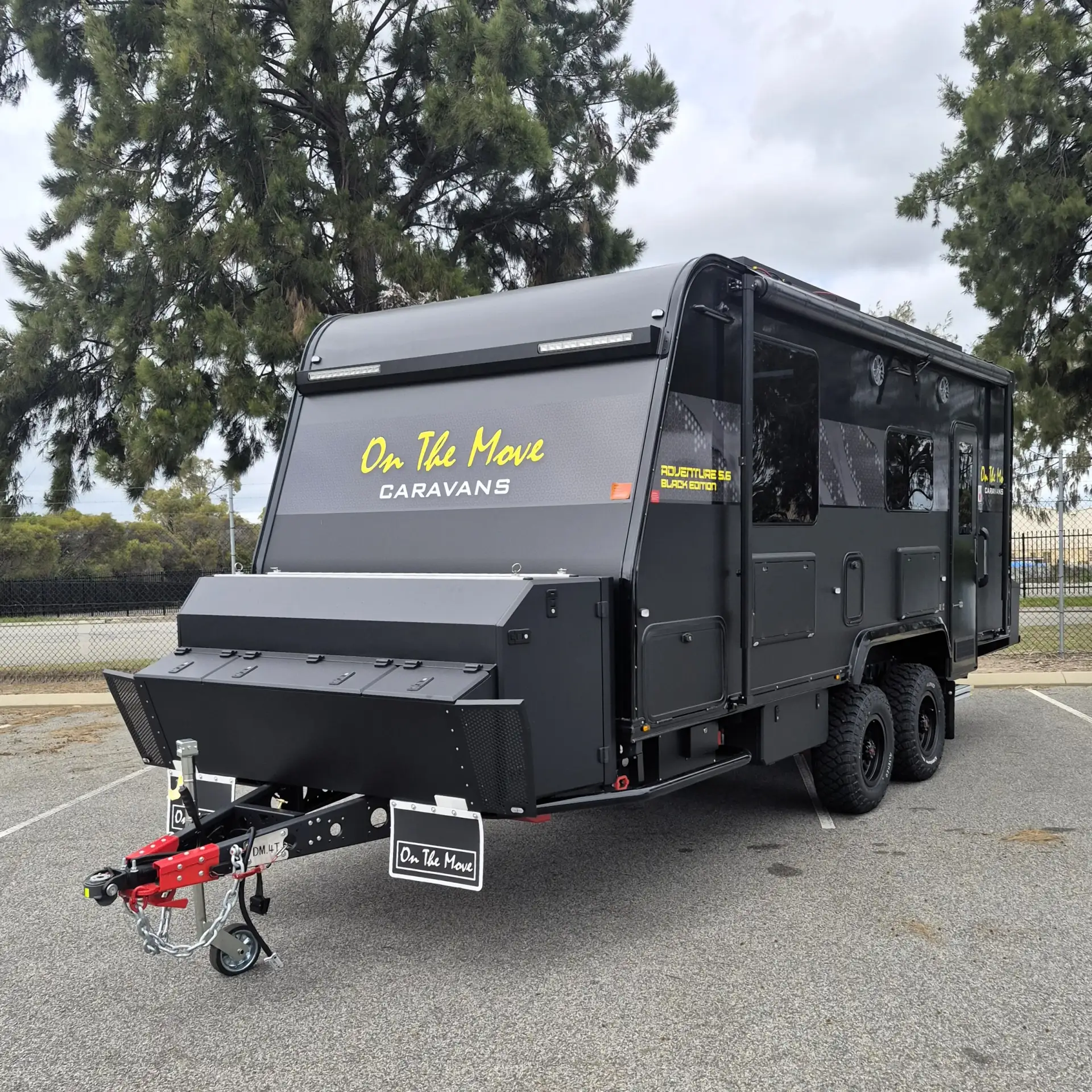 On The Move Adventure 5.6 Black Edition