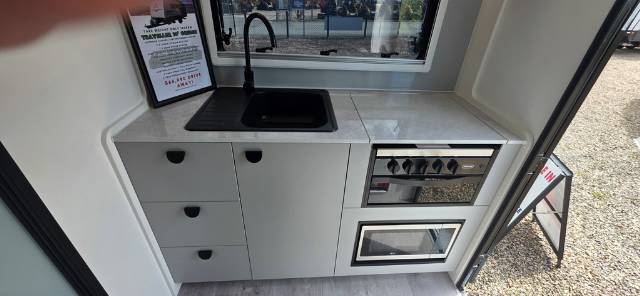 NEW 2025 TRAVELLER DESTINATION CRUISE 13′ CARAVAN 1 AXLE