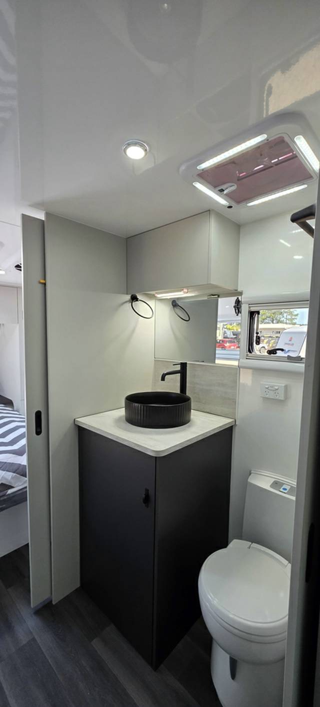 NEW 2025 PRIME EDGE CARAVANS ODYSSEY ATX OFF ROAD CARAVAN 2 AXLE