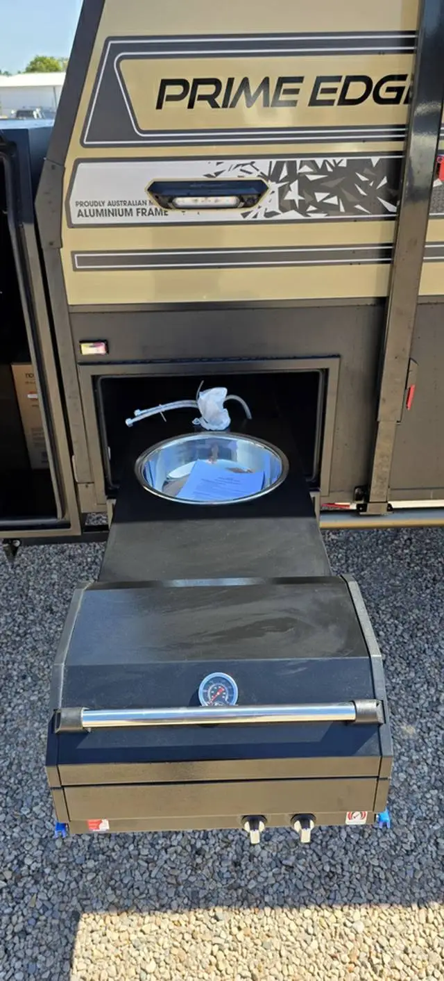 https://media-caravea.syd1.digitaloceanspaces.com/caravans/33EC13241/image-3.webp?q=5Ioht7ICXn