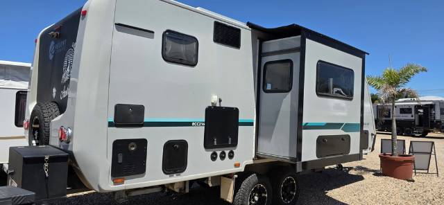USED 2023 REGENT CRUSIER RCC216 OFF ROAD CARAVAN 2 AXLE