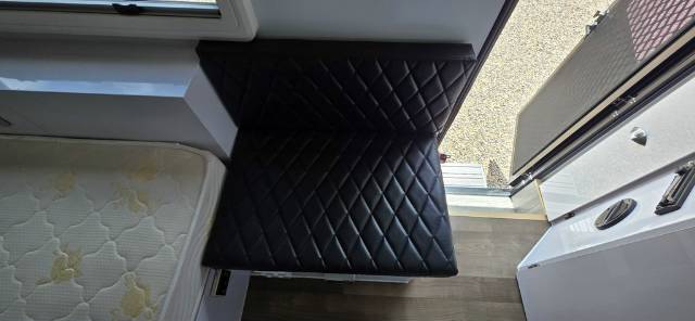 USED 2020 FANTASY CARAVAN F3S SERIES POP TOP 1 AXLE