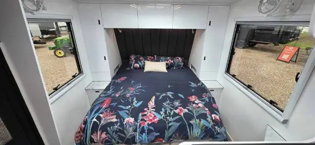 NEW 2025 PRIME EDGE CARAVANS WARRIOR 196