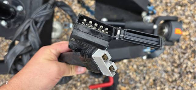 USED 2025 ROYAL FLAIR FAMILY FLAIR OFF ROAD CARAVAN 2 AXLE