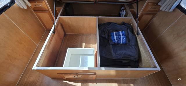 USED 2011 RETREAT MAGNETIC CARAVAN 2 AXLE