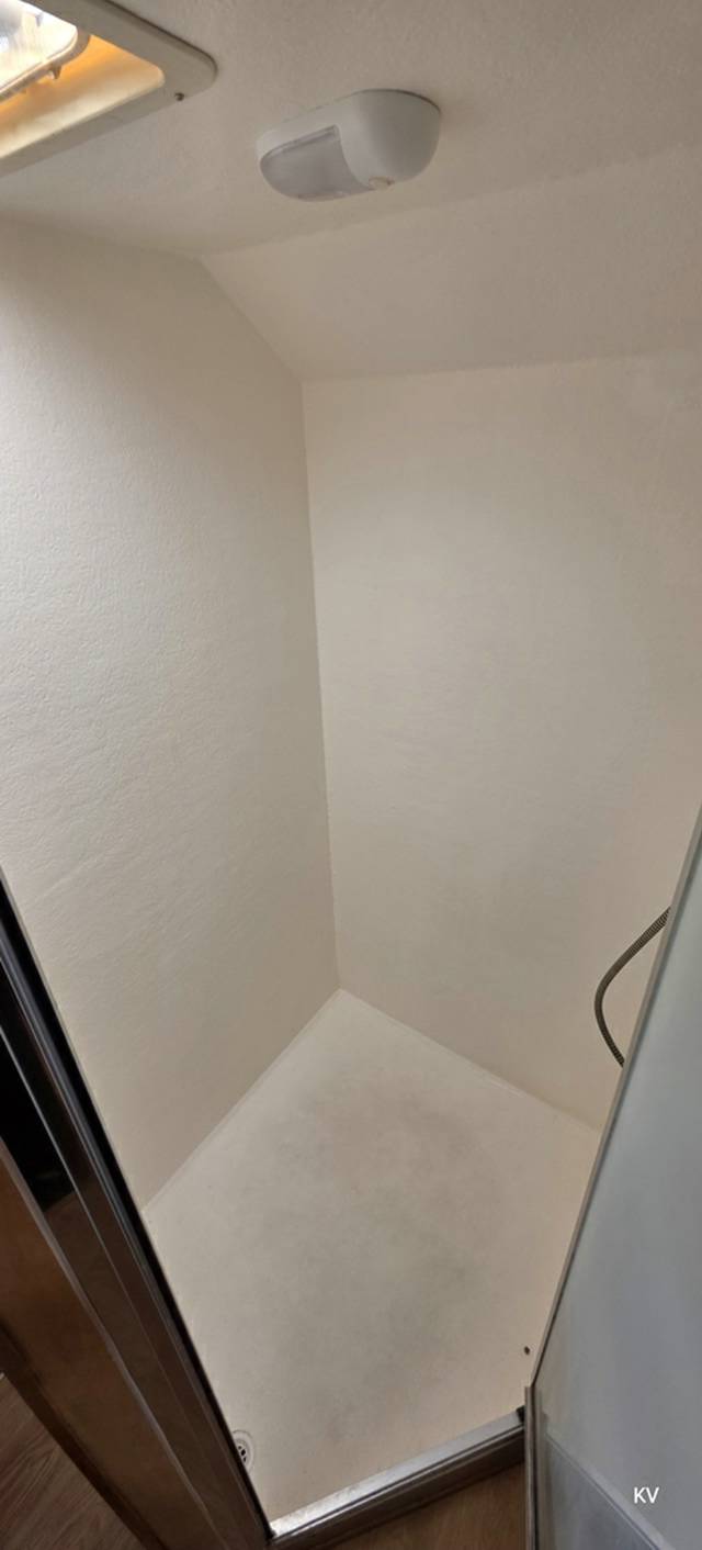 USED 2011 RETREAT MAGNETIC CARAVAN 2 AXLE