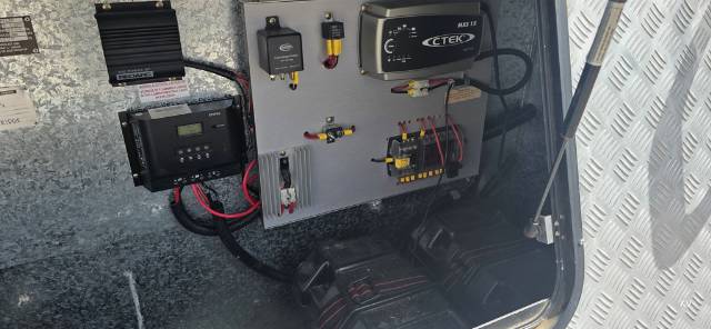 USED 2011 RETREAT MAGNETIC CARAVAN 2 AXLE