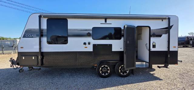 USED 2021 ESSENTIAL CARAVANS C-CLASS TOURING CARAVAN 2 AXLE