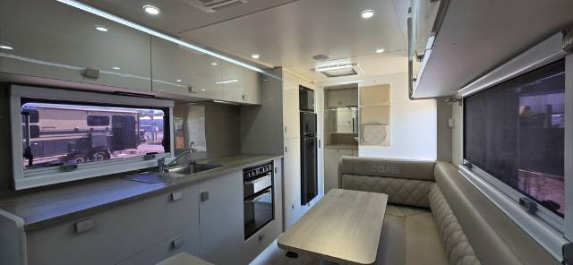 USED 2021 ESSENTIAL CARAVANS C-CLASS TOURING CARAVAN 2 AXLE